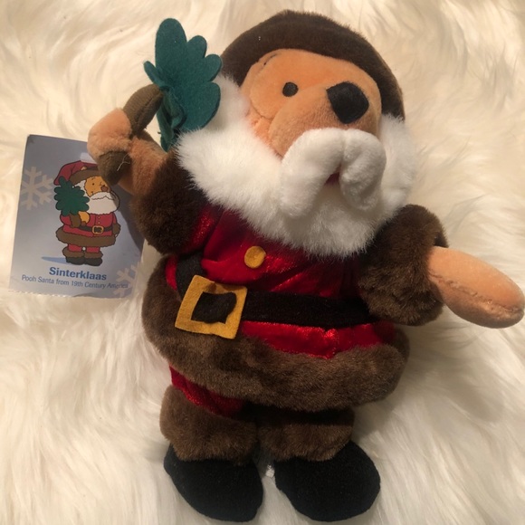NWT Disney Winnie The Pooh International Santa - Picture 5 of 11